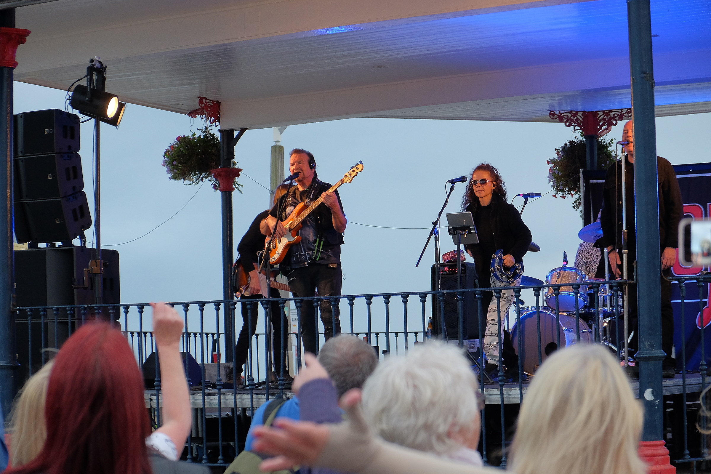 Bagatelle play Bray Seafront

The Seafront Bray

07 September 2025

Credit: LiamMcArdle.com