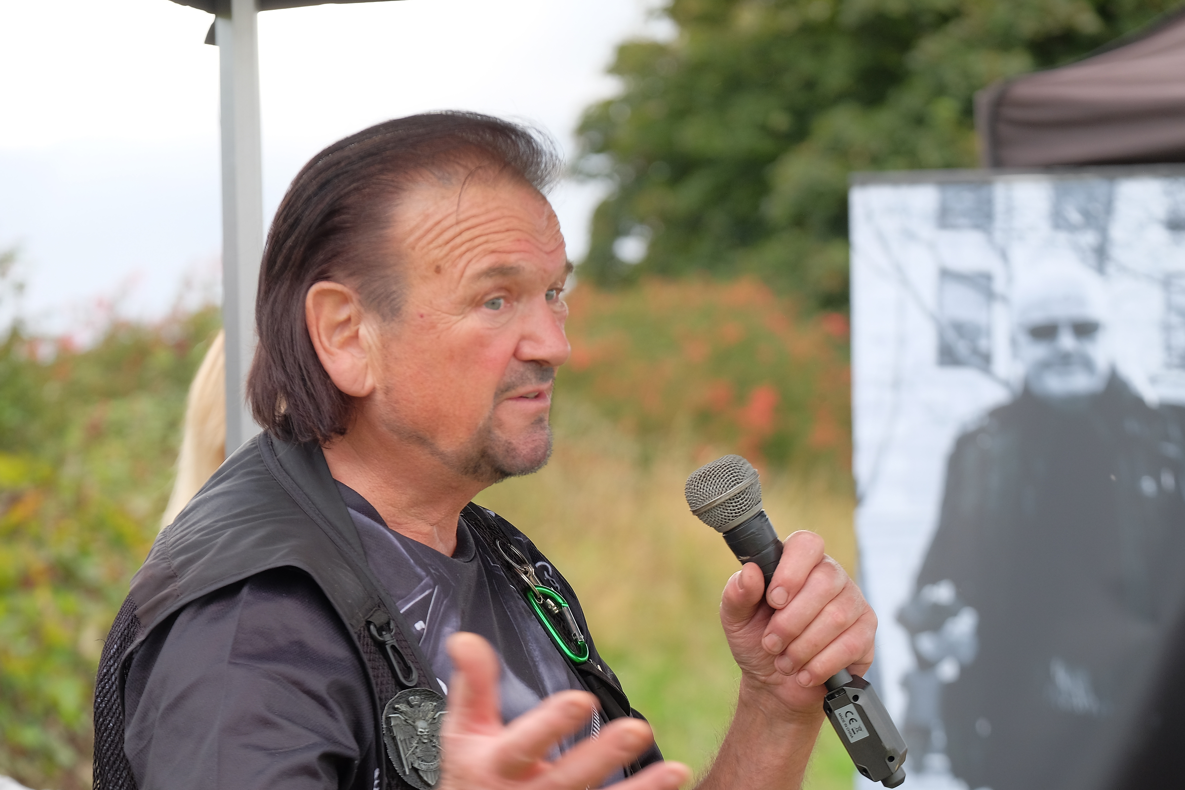 Bagatelle Bench unveiled on Bray Head
Ken Doyle of legendary Bagatelle with Erika Doyle - Cathaoirleach Bray Municipal District unveils a new bench to celebrate Bagatelle
Bray 

07 September 2025

Credit: LiamMcArdle.com