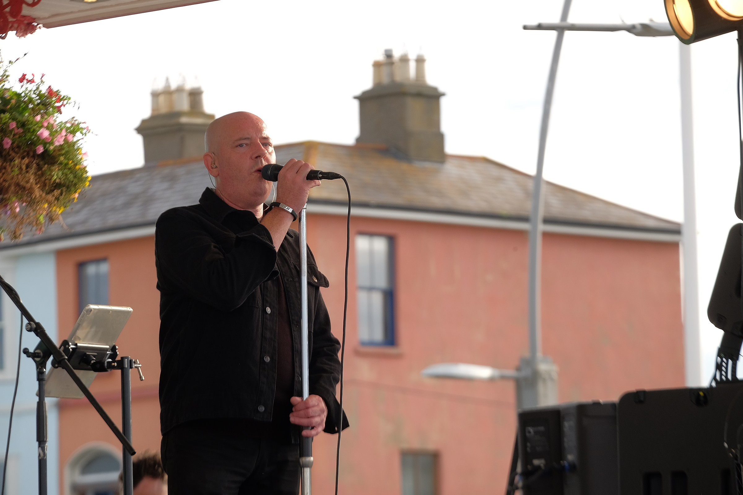 Bagatelle play Bray Seafront

The Seafront Bray

07 September 2025

Credit: LiamMcArdle.com