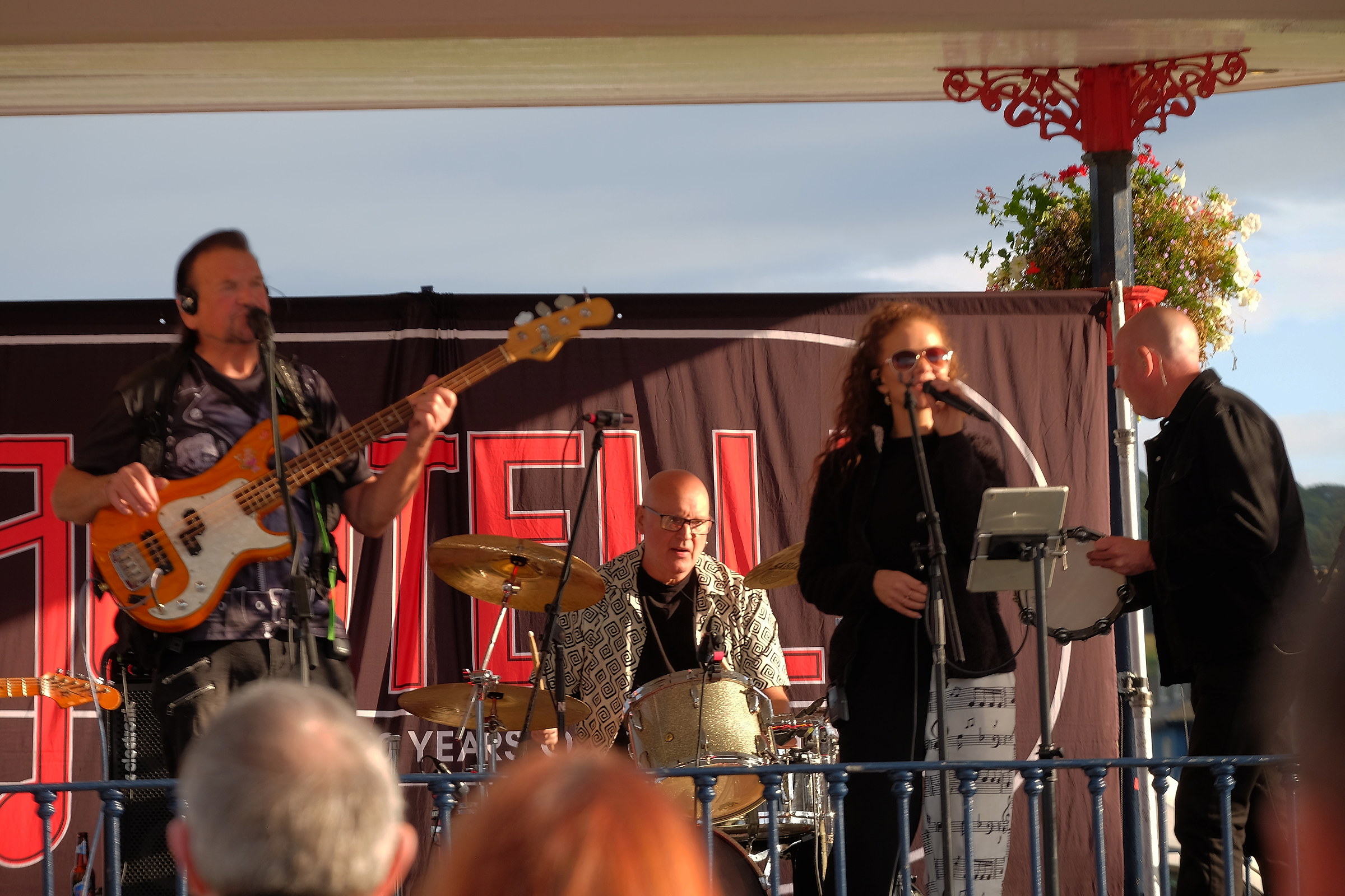 Bagatelle play Bray Seafront

The Seafront Bray

07 September 2025

Credit: LiamMcArdle.com