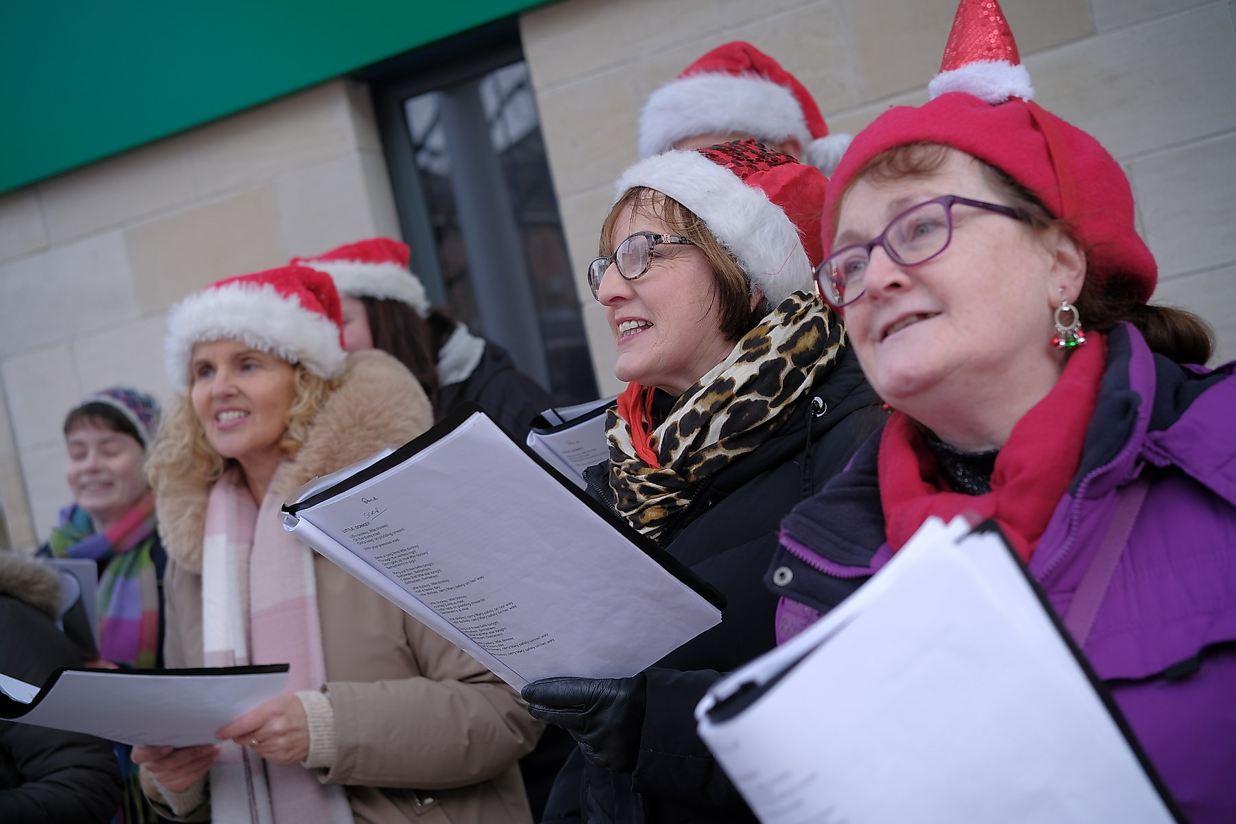 Carollers in great tune at Armagh Georgian Festival29 November 2025City Centre Armagh  CREDIT: LiamMcArdle.com