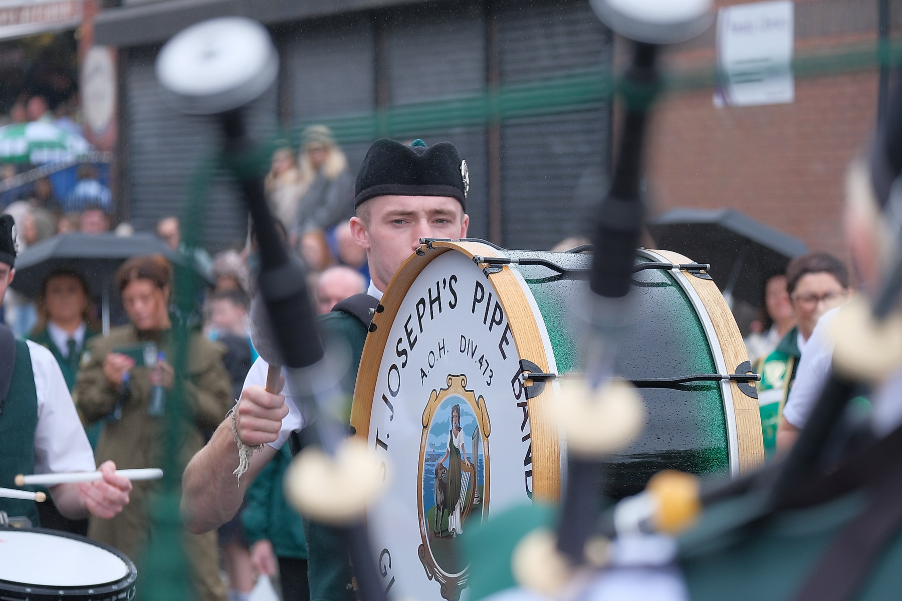 Thousands pack Keady for the Ancient Order of Hibernians Parade. The first time in 60 years Keady has hosted the annual event.16 August 2026Co.Armagh Keady   CREDIT: LiamMcArdle.com