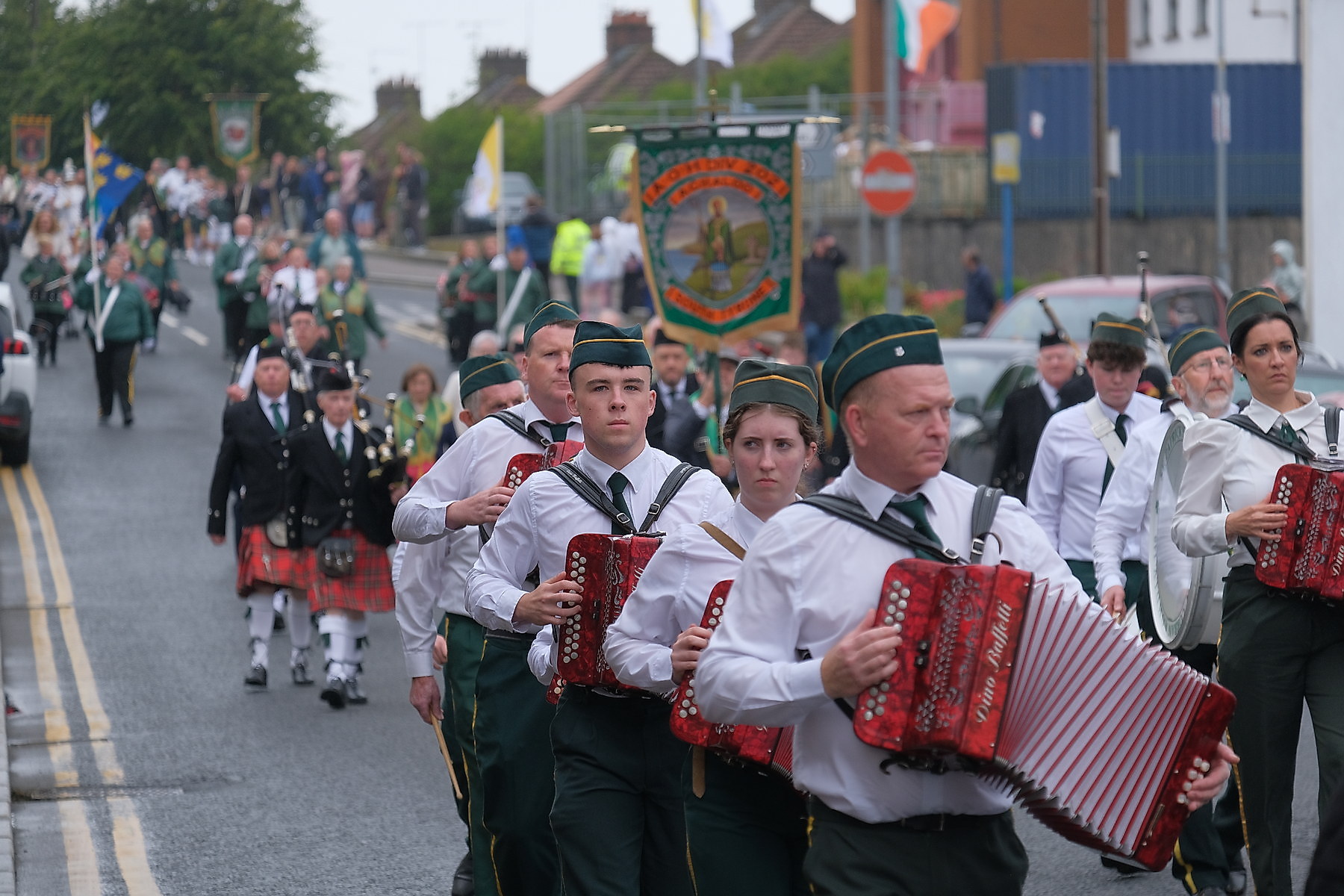 Thousands pack Keady for the Ancient Order of Hibernians Parade. The first time in 60 years Keady has hosted the annual event.16 August 2026Co.Armagh Keady   CREDIT: LiamMcArdle.com